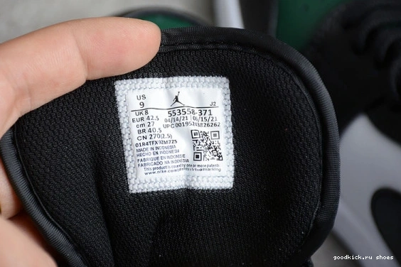 553558-371 1 TOE - LOW 553558-371 GREEN JORDAN 0306